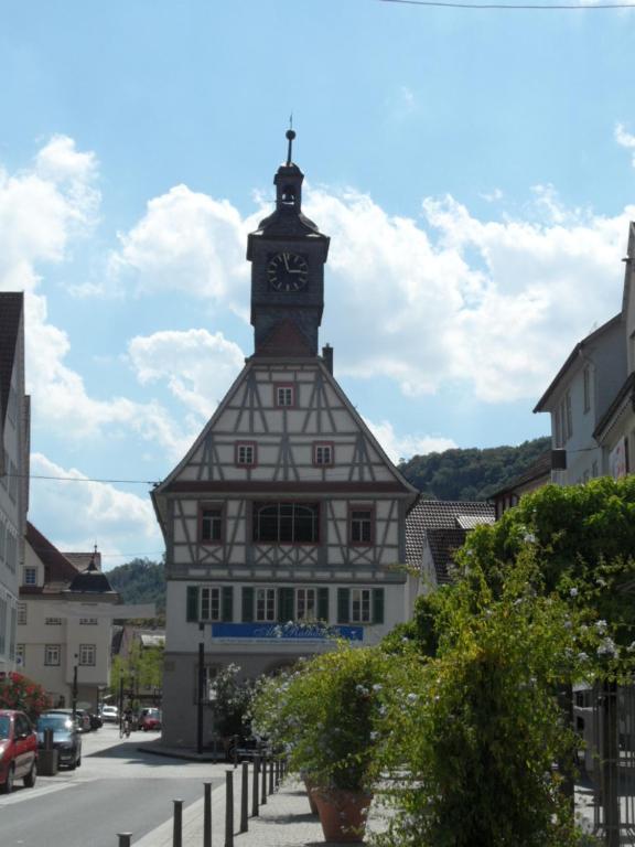 Hotel Gasthof Zum Engel - Gaestehaus Kunzelsau Bagian luar foto